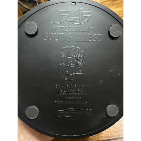 Metal Gear Solid SOLID SNAKE SD 8" PVC Painted Statue - Picture 6 of 6